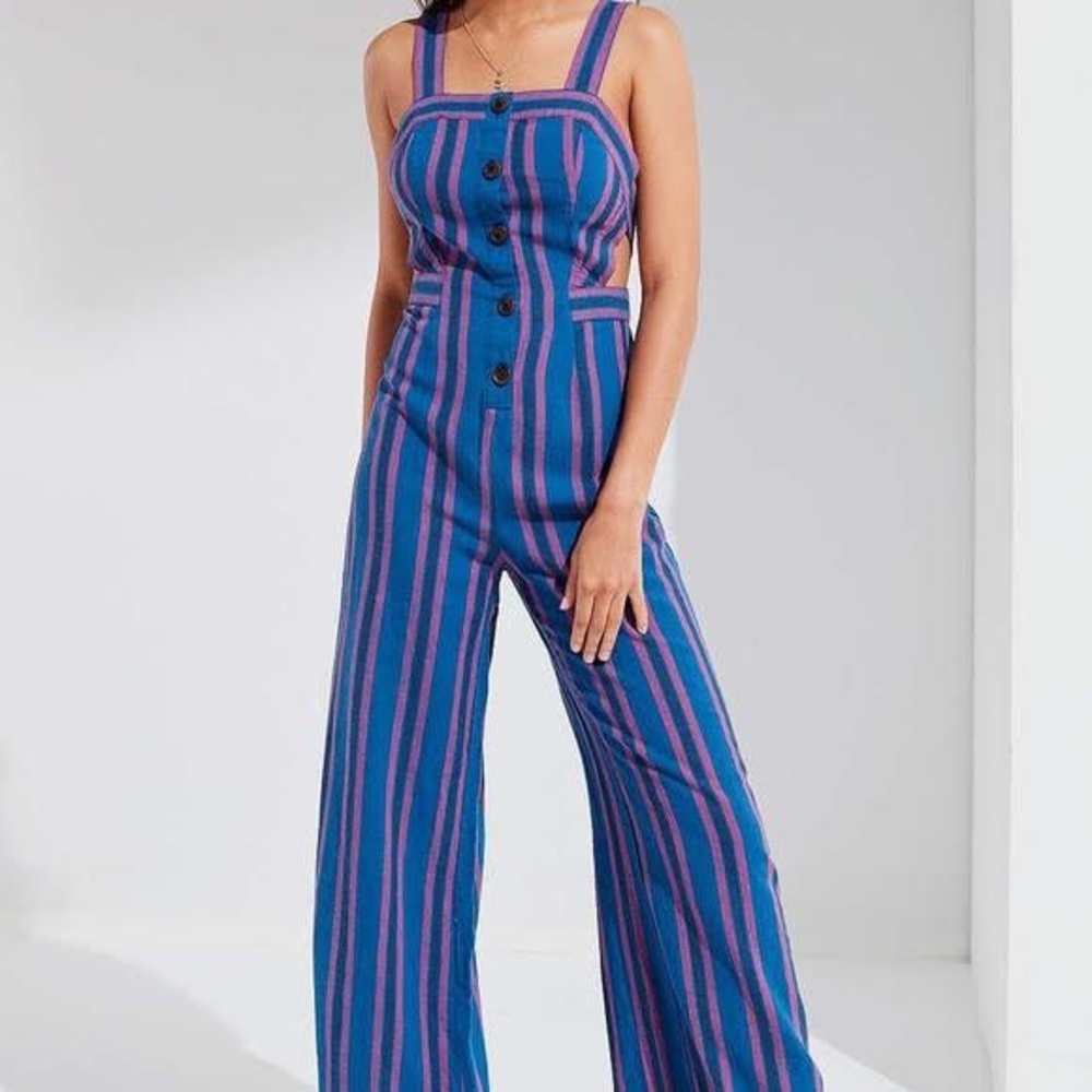 ✨UO✨ Amelia straight-neck button down jumpsuit